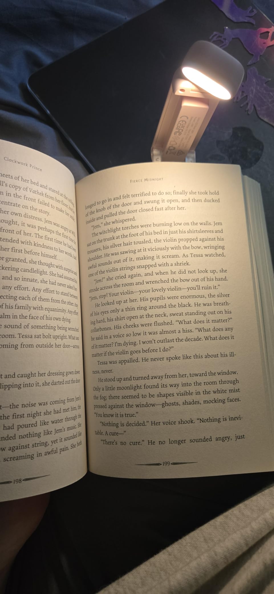 Gritin Reading Light, Rechargeable Book Light for Reading in Bed customer photo 1