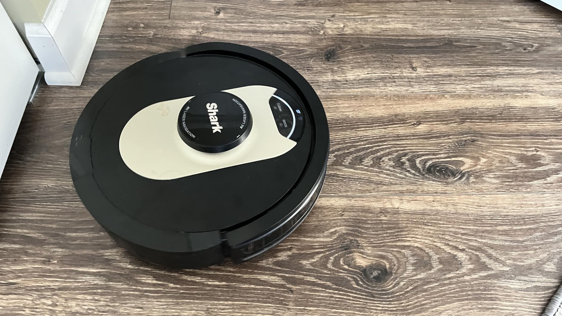 Shark PowerDetect Robot Vacuum & Mop Combo, 60-Day Self-Empty, AV2800ZE customer photo 1