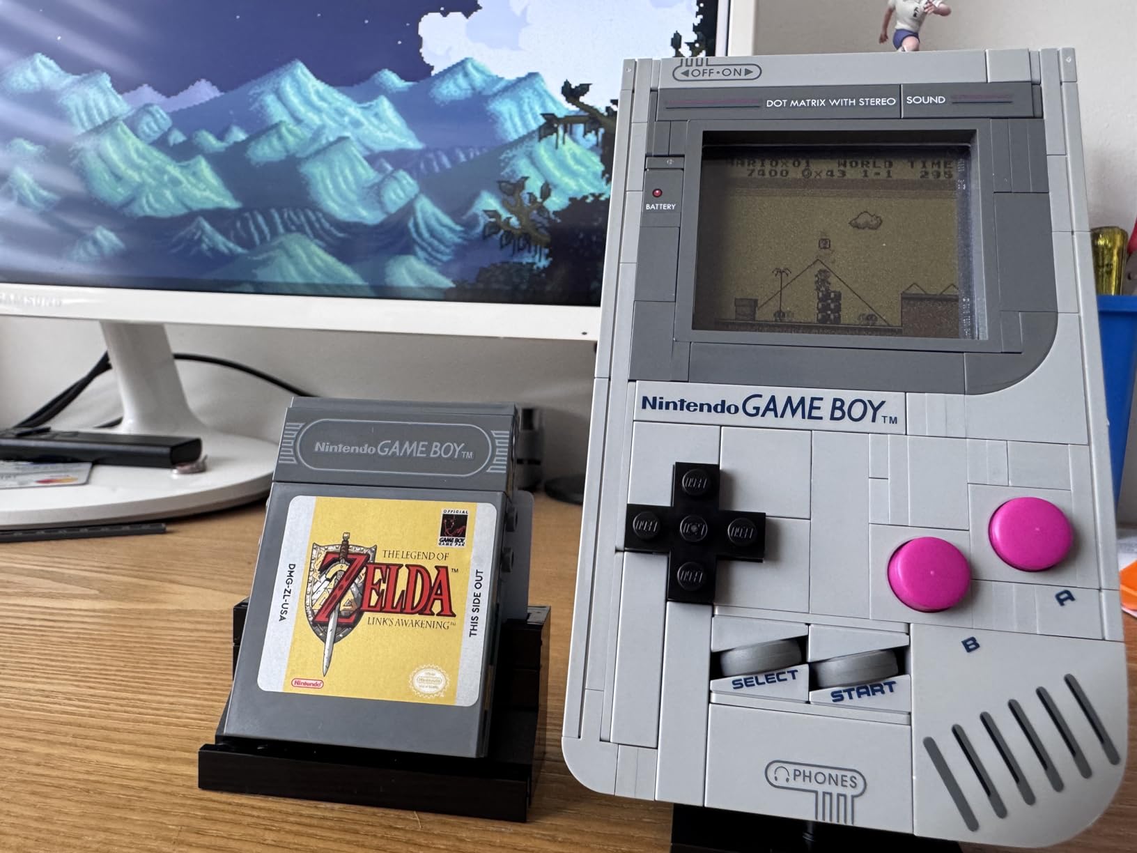 LEGO Super Mario Game Boy - Retro Building Sets for Adults, Ages 18+ - Gifts for Birthdays - Collectible Model with Game Paks and Display Stand - 72046 customer photo 2