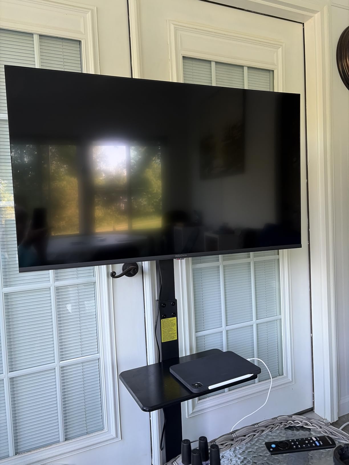 INSIGNIA 55-inch Class F50 Series LED 4K UHD Smart Fire TV with Alexa Voice Remote (NS-55F501NA26) customer photo 1