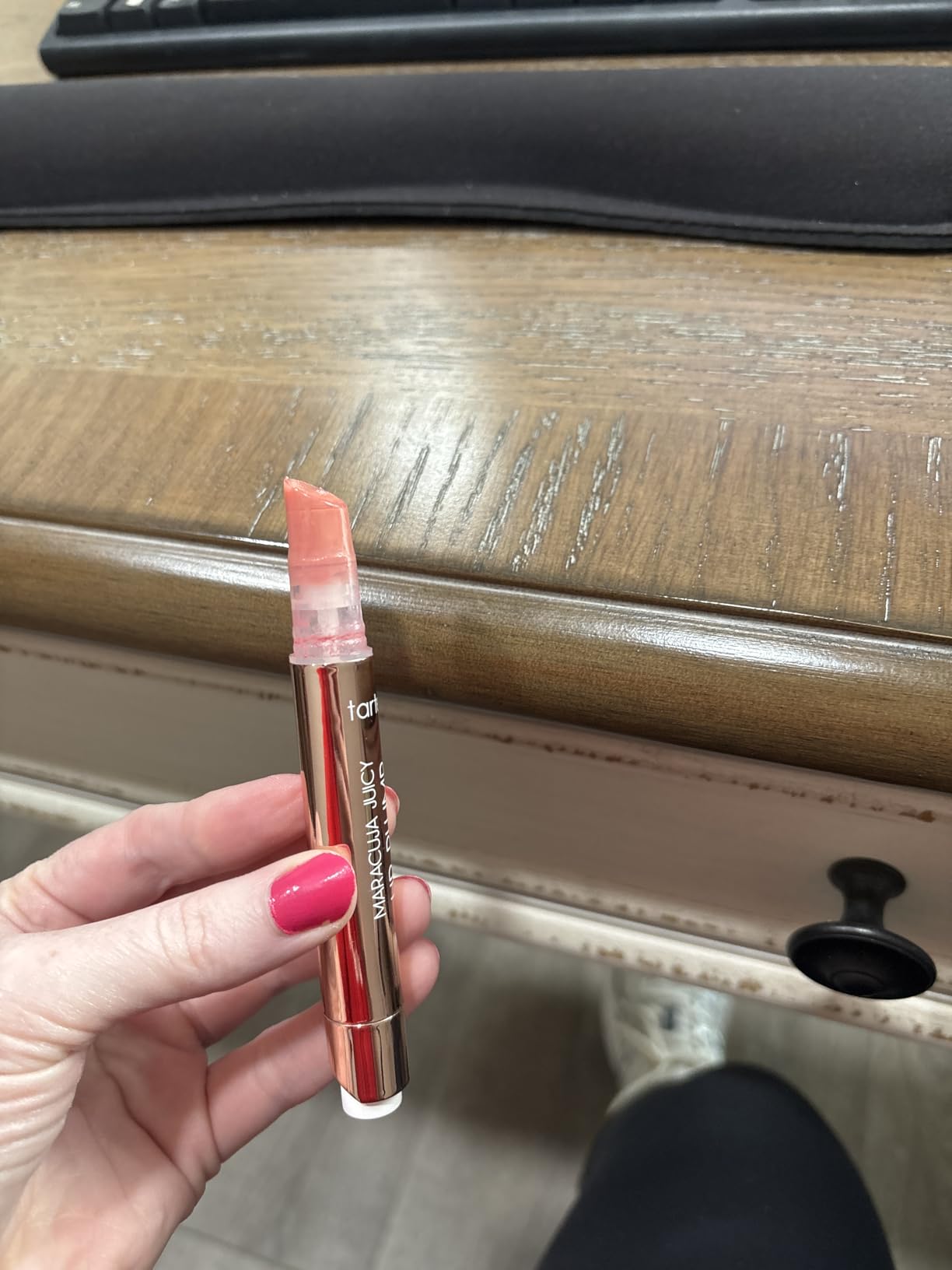 tarte maracuja juicy lip plump – Hydrating & Volumizing Lip Plumper Gloss Balm with Nourishing Hyaluronic Acid & Vitamin E, Plumps & Moisturizes, Vegan & Cruelty-Free customer photo 1