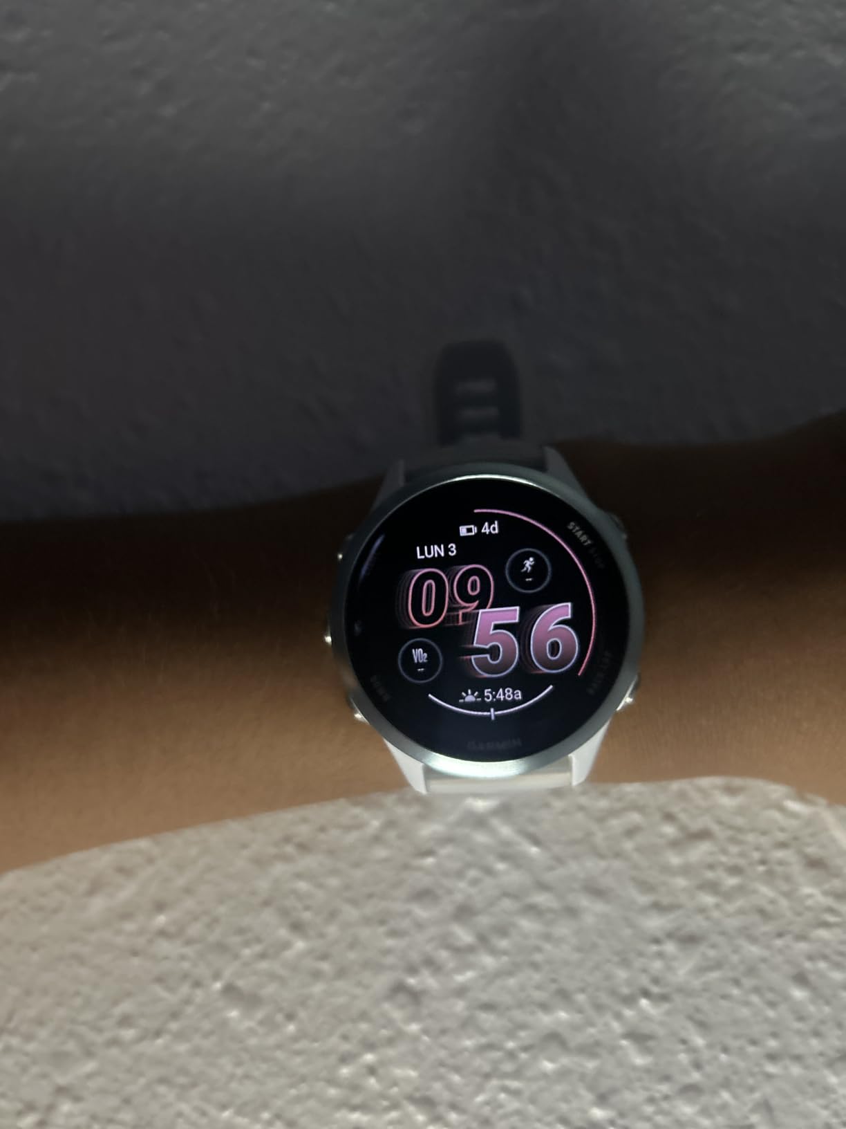 Garmin Forerunner® 570, 47mm, Aluminum, Black customer photo 2
