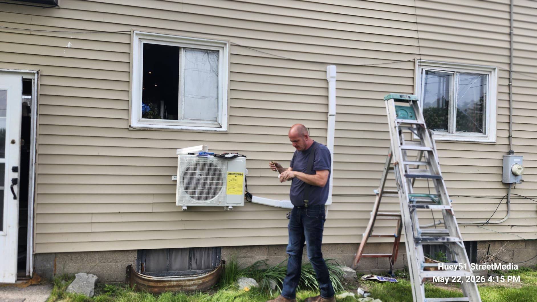 12000BTU Mini Split Air Conditioner& Heater, 17 SEER2 𝟏𝟏𝟓𝐕 Wall-Mounted AC Unit Cools Rooms up to 750 Sq. Ft, Energy Efficient Inverter AC with Heat Pump customer photo 2