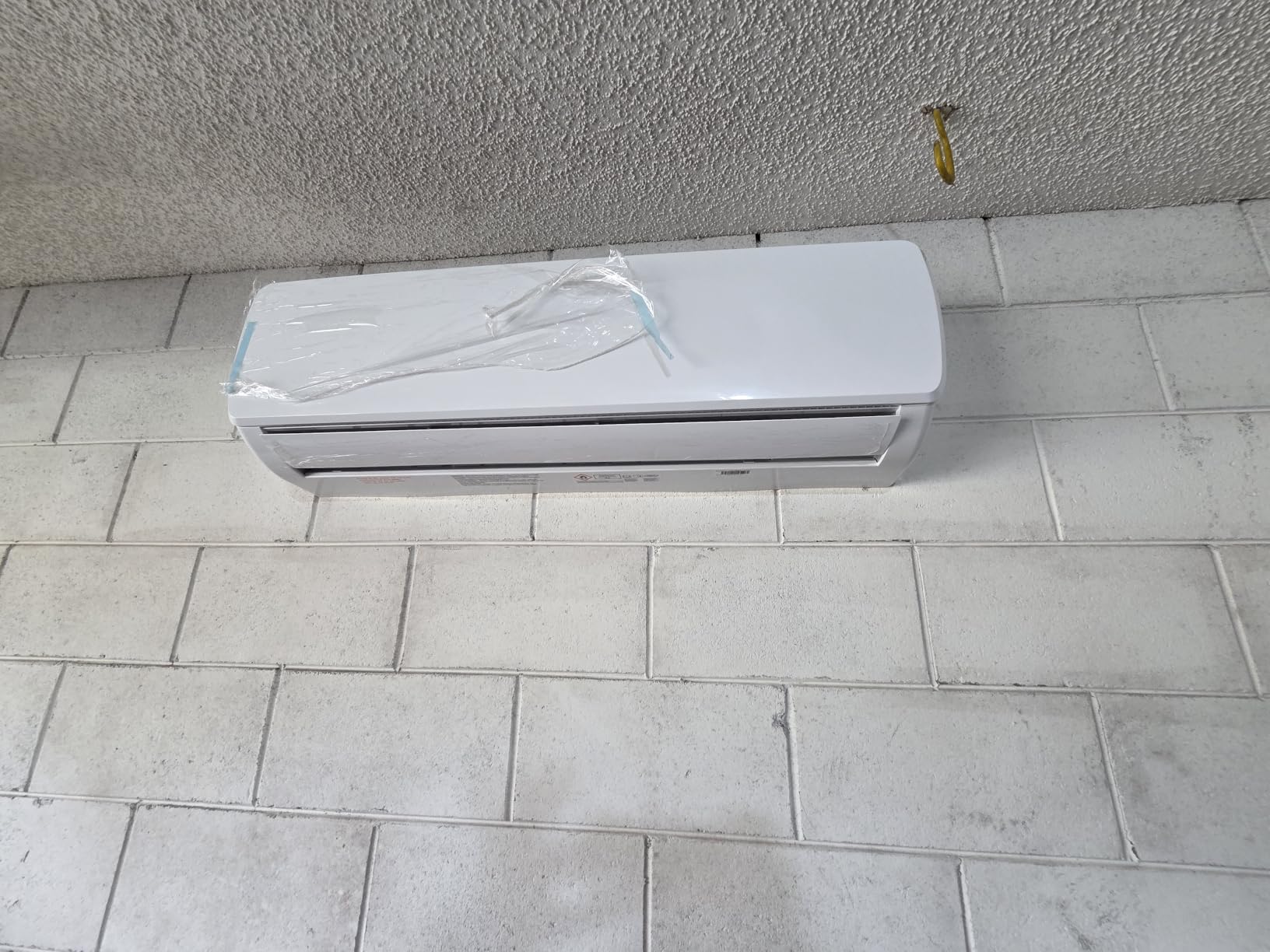 18000BTU Mini Split Air Conditioner Heat Pump, 19 SEER2 Inverter Compressor AC Unit Cools Rooms up to 1250 Sq. Ft, 230V Ductless Split AC with Pre-Charged Condenser & Installation Kit customer photo 2