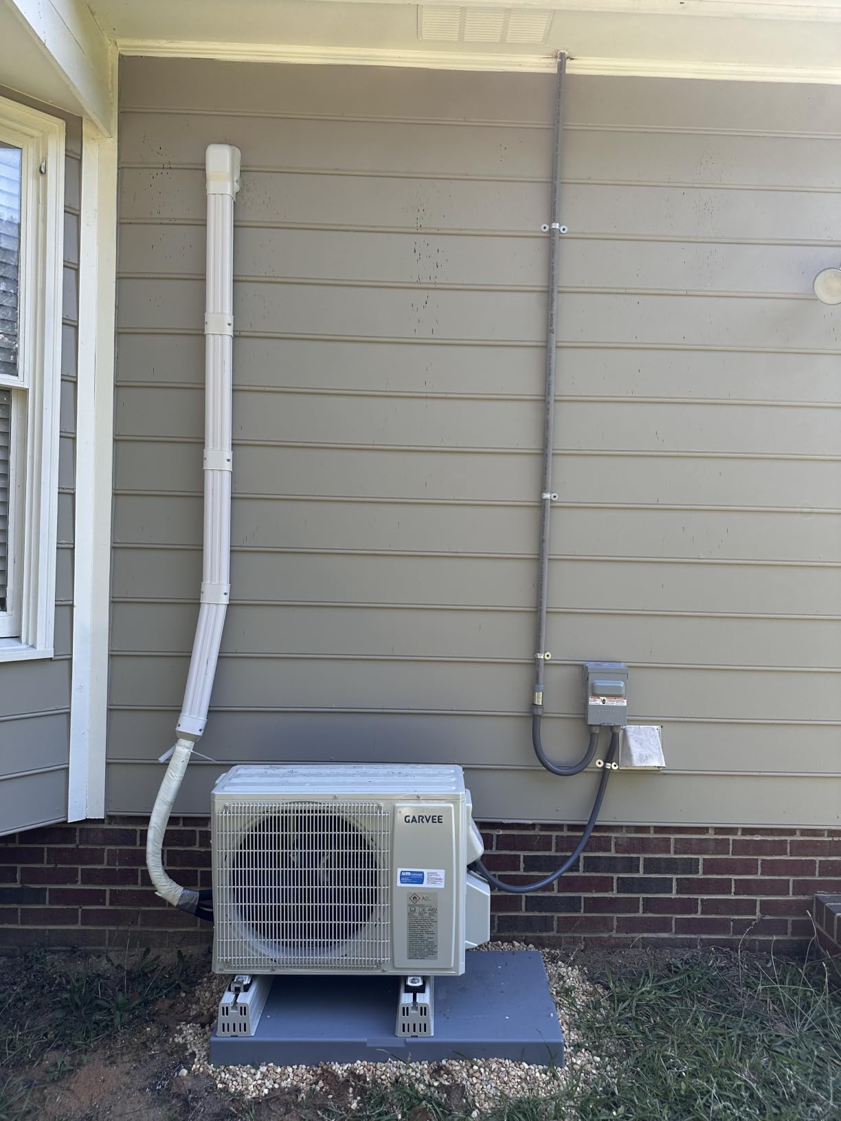 Garvee 9,000 BTU Mini Split Air Conditioner with Heat Pump, 18.5 SEER, Cools Up to 750 Sq. Ft, Energy Efficient Inverter AC with Installation Kit & Remote, Ductless AC Unit with Pre-Charged Condenser customer photo 2