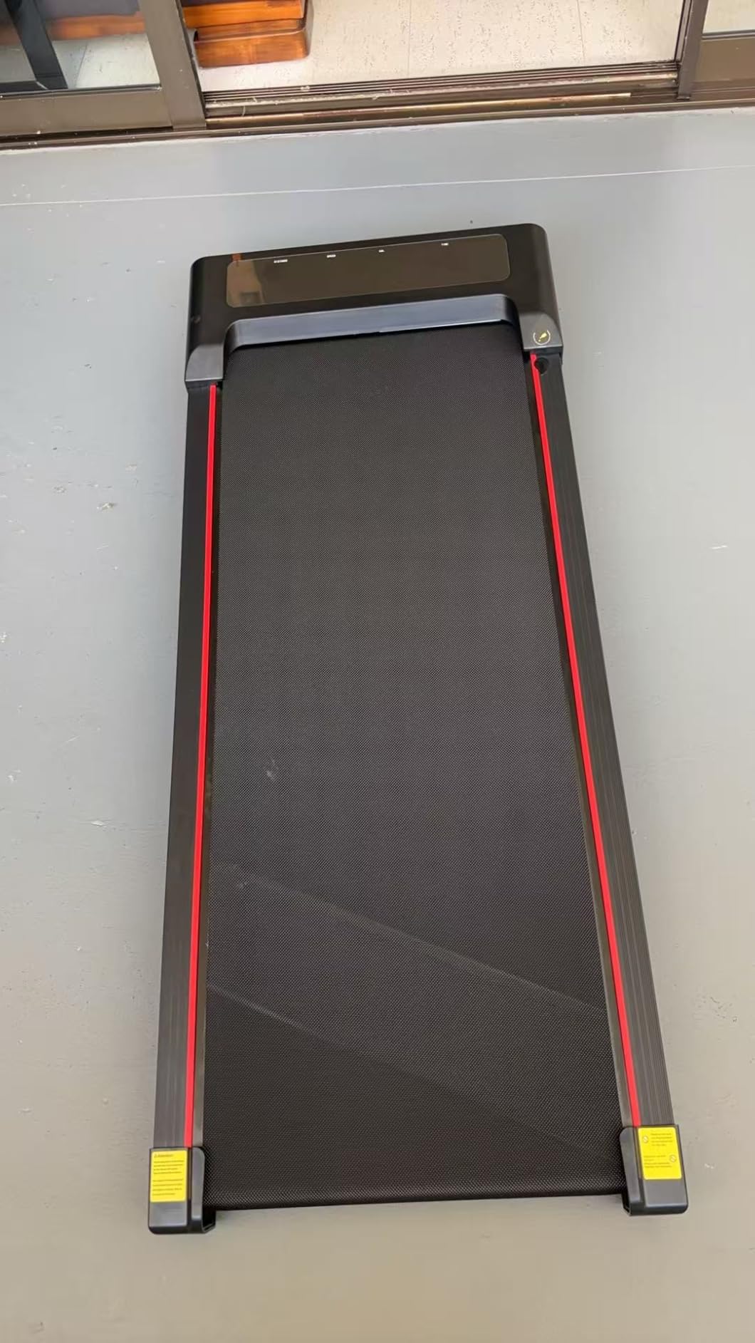 Walking Pad with Incline, FOUSAE 6.2MPH Walking Pad Under Desk Treadmill with 10% Incline, Full Screen LED Display, 2.75HP Brushless Drive, 12 HIIT Programs, Remote Control, 350 LBS Capacity customer photo 1